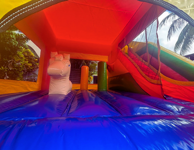 CHATEAU GONFLABLE AVEC TOBOGGAN EXTERIEUR/ FORFAIT DE 4H