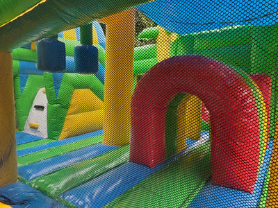 PAT'PATROUILLE : jeu pour enfants jusqu'à 10 ans ( env. 6 x 5 x ht 4.5 m.)/ FORFAIT DE 4H