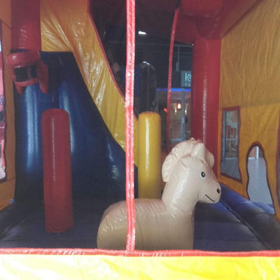 CHATEAU GONFLABLE AVEC TOBOGGAN INTERIEUR/ FORFAIT DE 4H