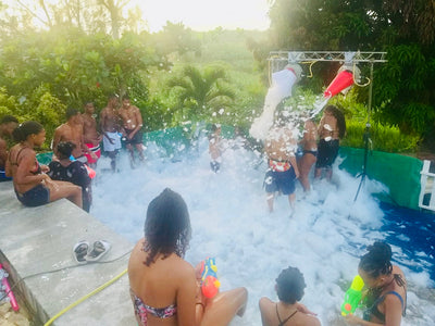 Pack "Jeux d'eau" avec 1 toboggan immense pour les 4 à 12 ans et 2 machines à mousse pour 4 à 77 ans/ FORFAIT DE 4H